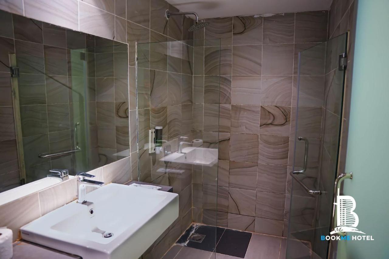 Bookme Hotel ジョホールバル エクステリア 写真